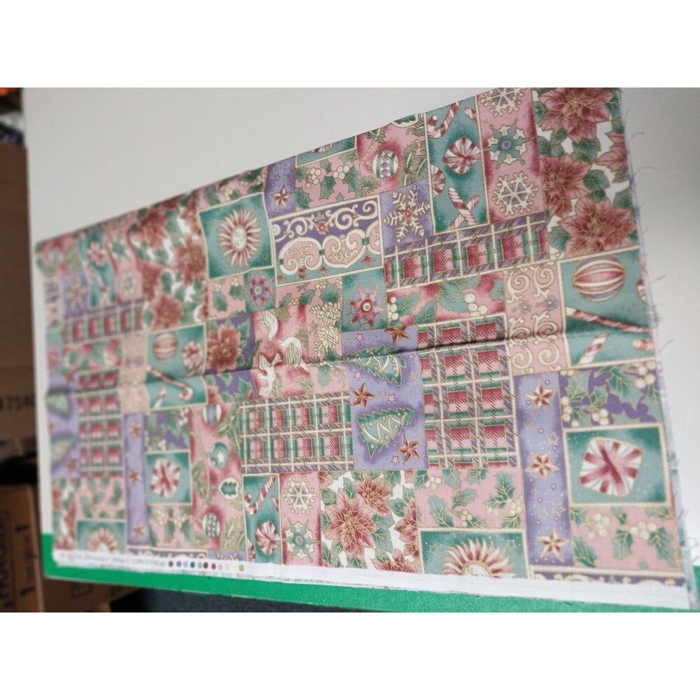 1/2 Yard X 22 Christmas Cotton Fabric By Hoffman